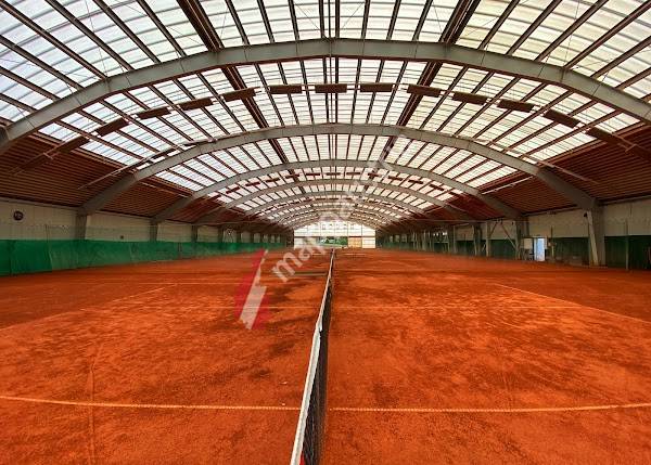 Colony Club - Tennisanlage auf der Pfarrwiese