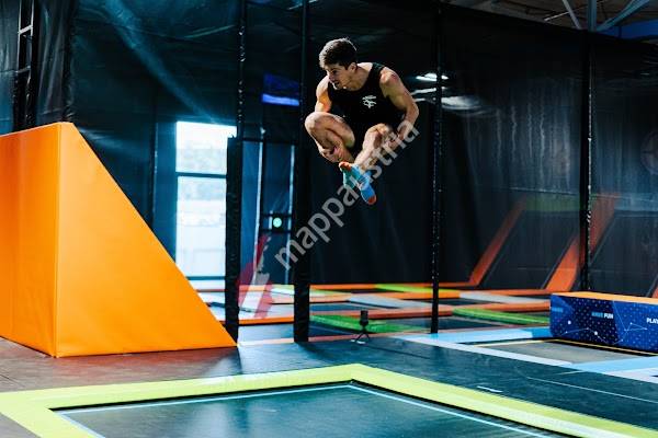 Cyberjump Wien 22