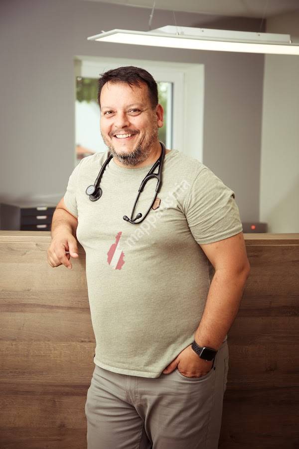 Dr. med. univ. Gregor Jakober