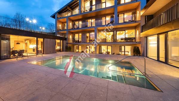 Emma Deluxe Aparthotel