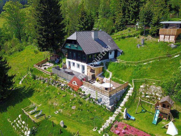 Glühwürmchenhütte