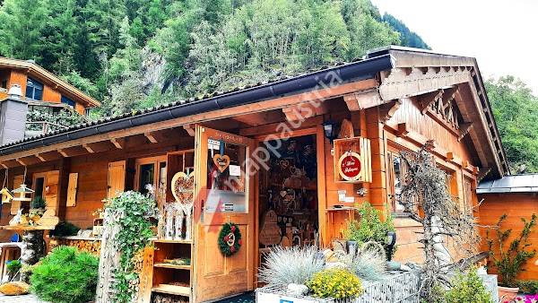 Holzschnitzerei Neurauter - Tiroler Schnitzereien & edles Kunsthandwerk