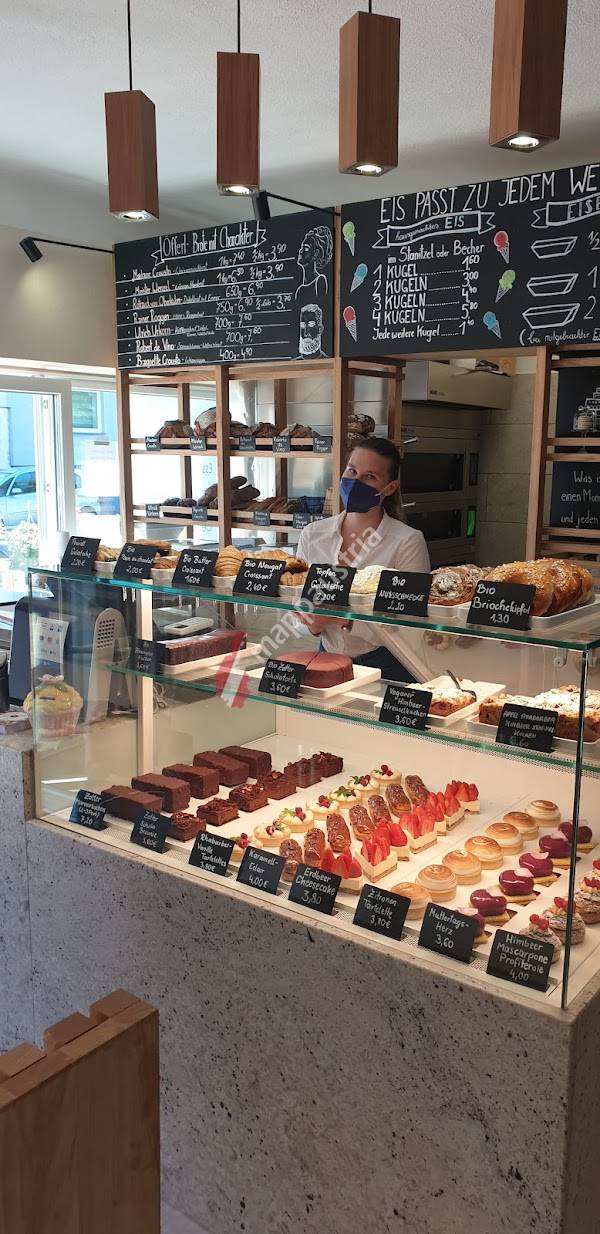 Horak Lukas - N°11 Eissalon | Patisserie