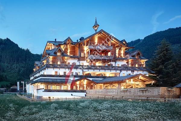Hotel GROSSARLER HOF