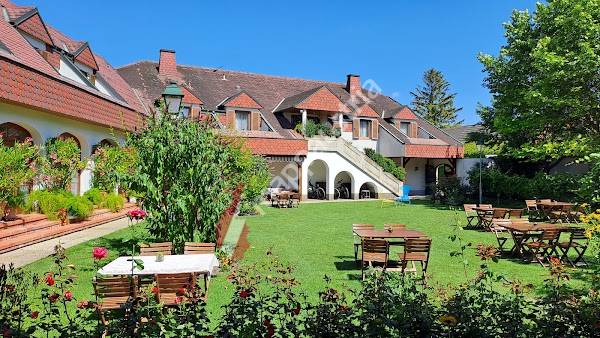 Hotel Restaurant Weingut Rosenhof