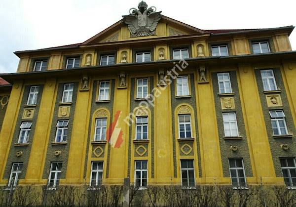 Maximilian-Kaserne
