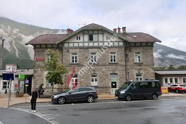 Ötztal Bahnhof (Bahnhofplatz)
