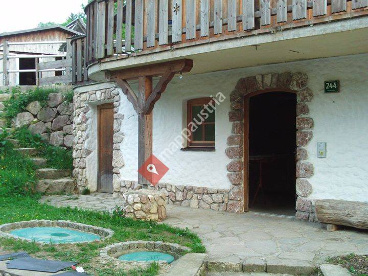 Spezialitäten vom MangalitzaSchwein und ZwergZebu