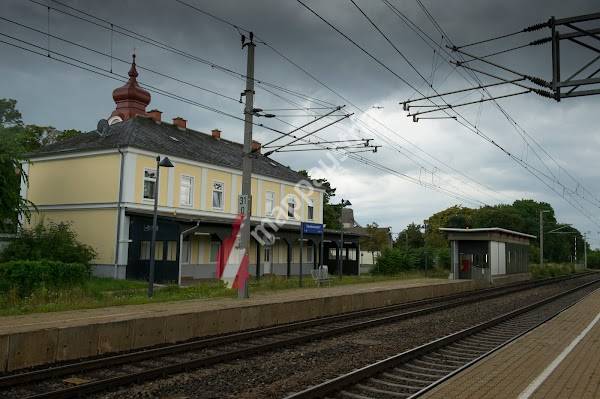 Trautmannsdorf/Leitha Bahnhof