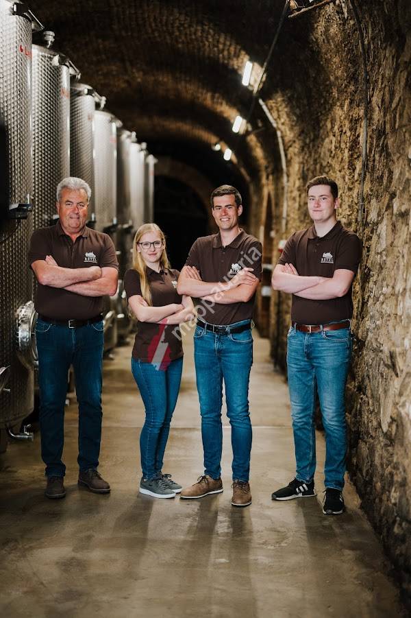 Weingut Am Heiligenstein - Familie Retzl