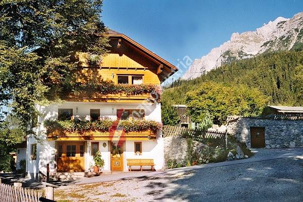 Wiesbach Apartments
